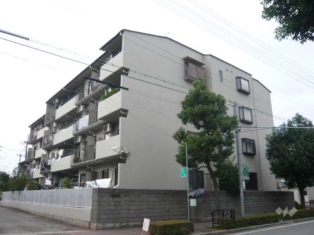 東園田三番館北棟の外観（南東側から）