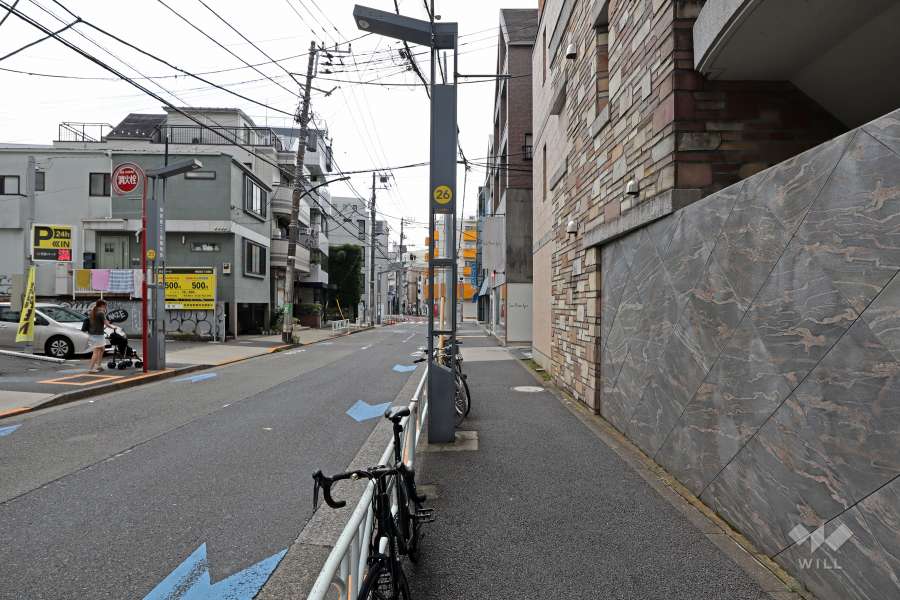 敷地東側前面道路