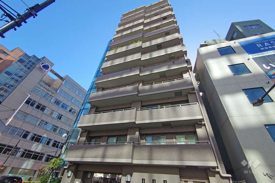 エクセルシオール西新宿の外観（北東側から）
