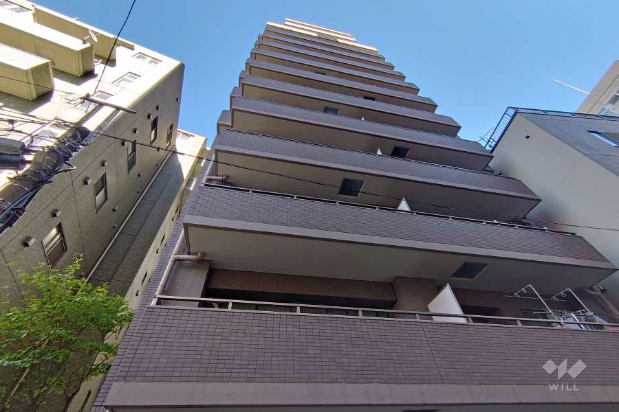エクセルシオール西新宿の外観（西側から）