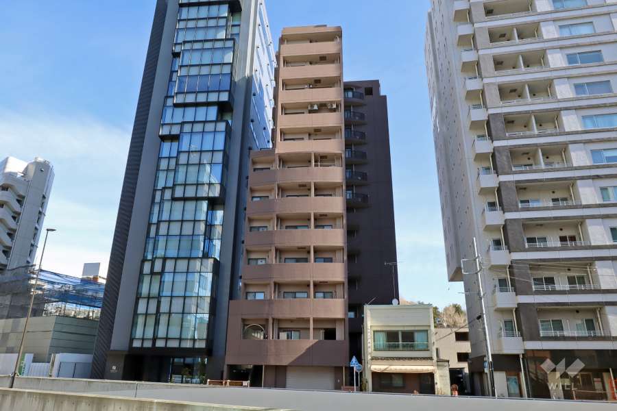 グランドパーク代々木の外観（南西側から）