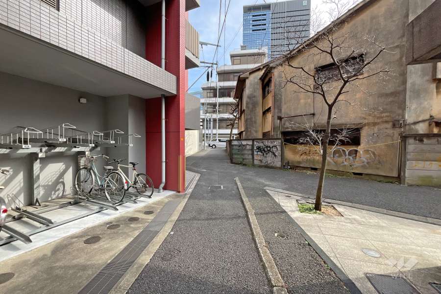 敷地南東側の前面道路