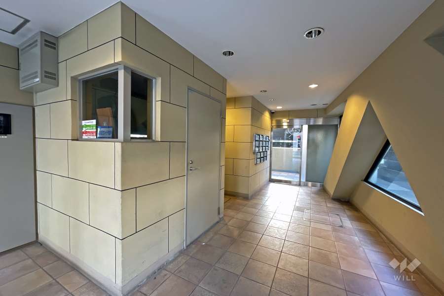 エントランスホール