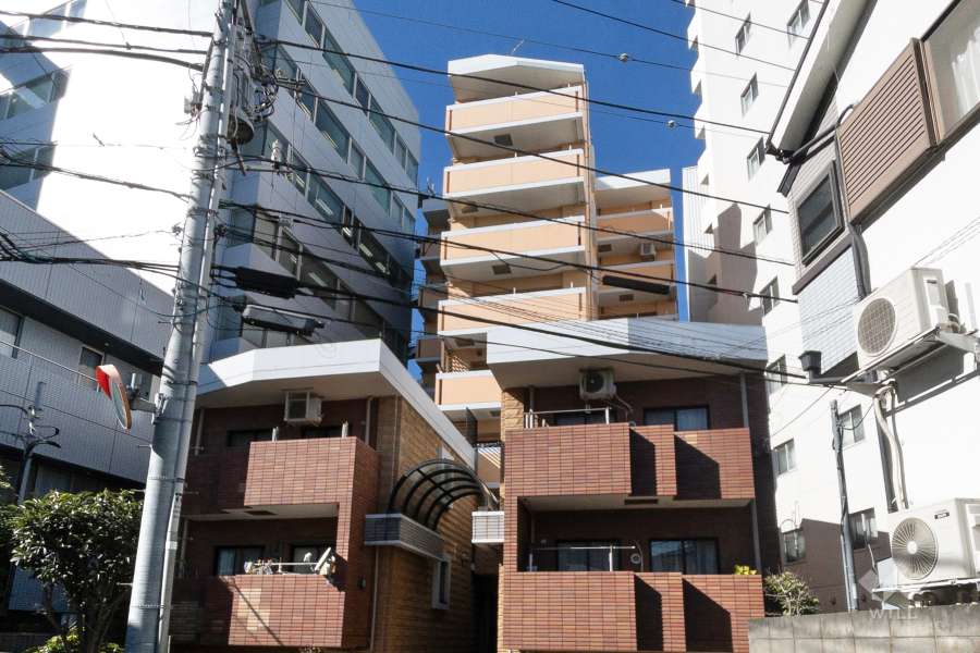 マンションの外観（南側から）