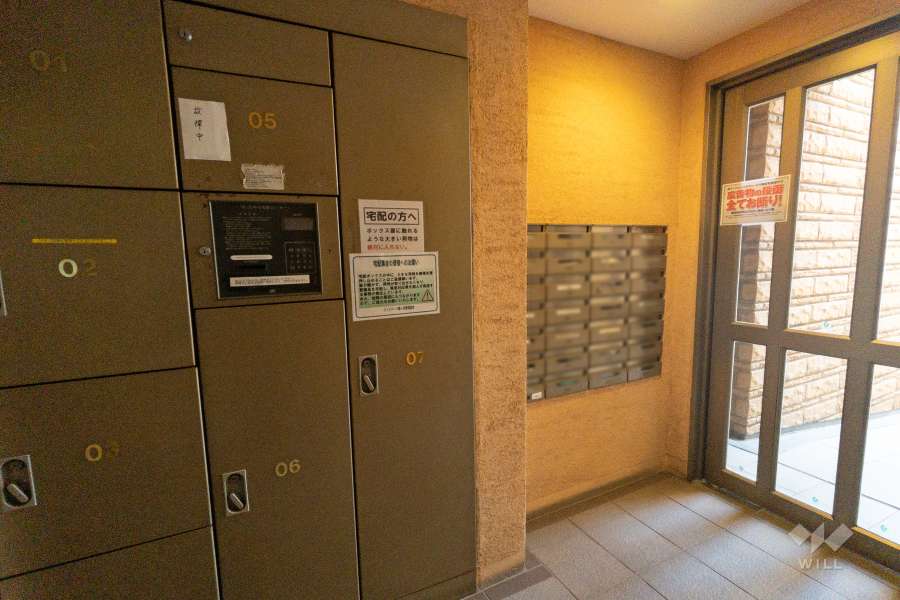 宅配ボックスと共用ポスト