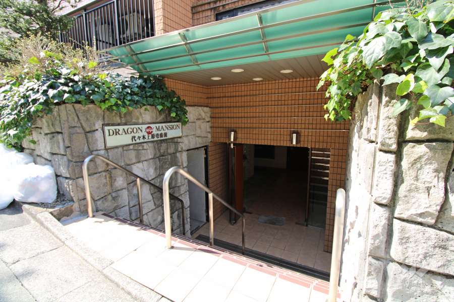 エントランスアプローチ