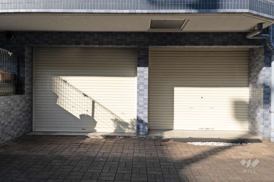 敷地内駐車場（屋内平面式）