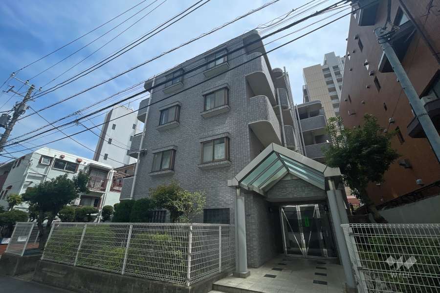 マンションの外観（北西側から）