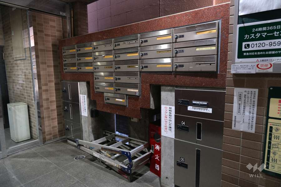 宅配ボックスと共用ポスト