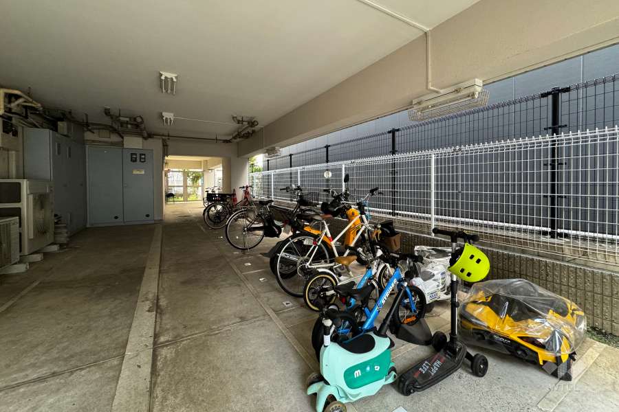 駐輪場、バイク置場