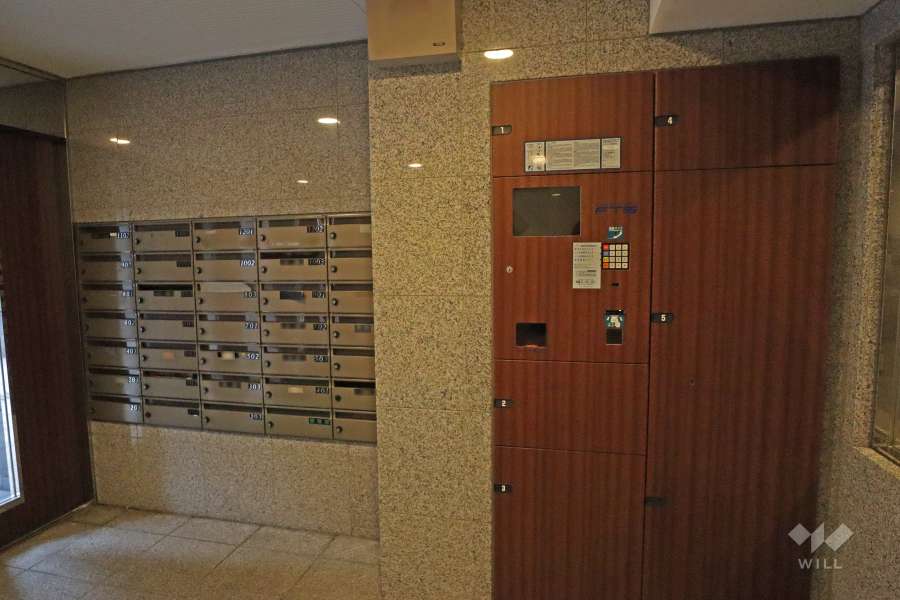 宅配ボックスと共用ポスト