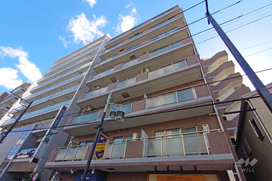 ナビウスオペラ通りの外観（北東側から）