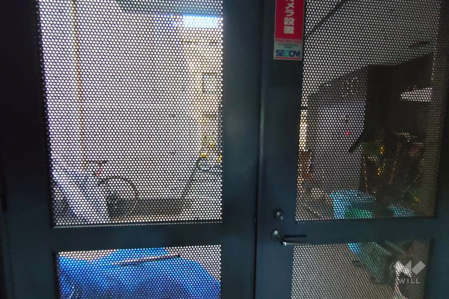 駐輪場の入口
