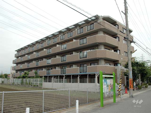 ルモングレース武庫川東の外観（南東側から）