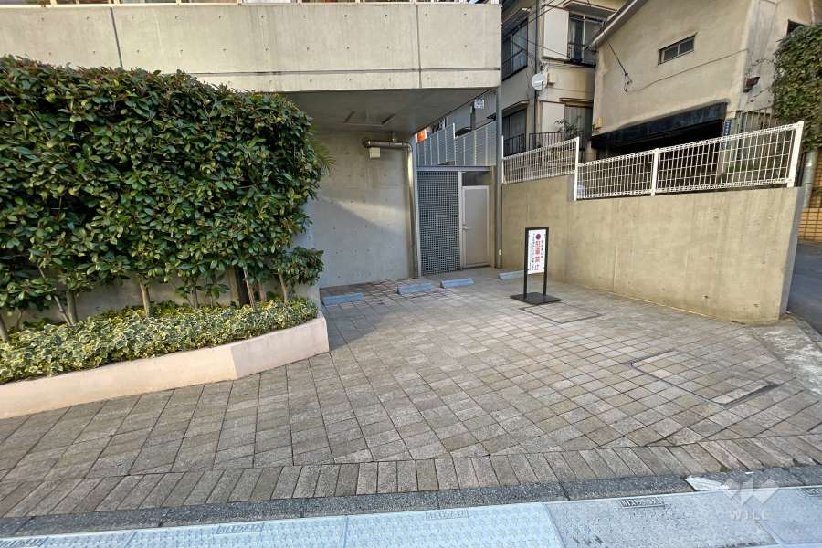 敷地内駐車場（屋外平面式）