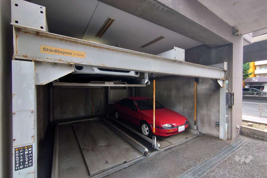 敷地内駐車場（屋内機械式）