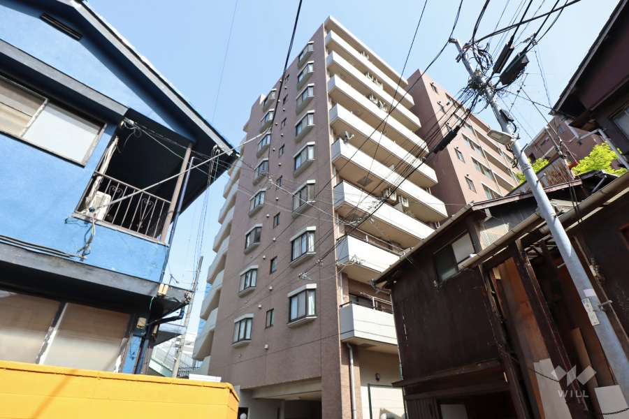 エタンセレ代々木公園の外観（北西側から）