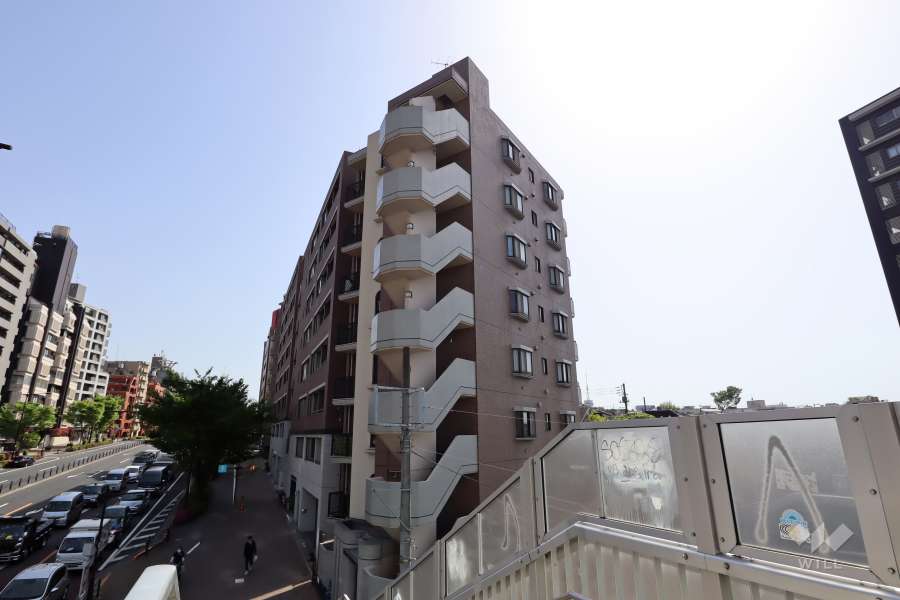 エタンセレ代々木公園の外観（北東側から）