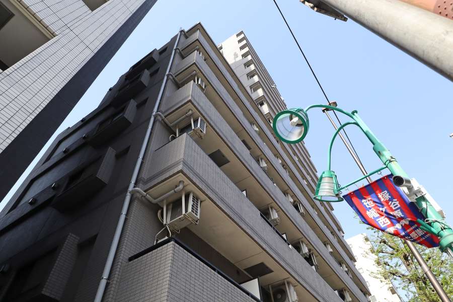 マンションの外観（南西側から）