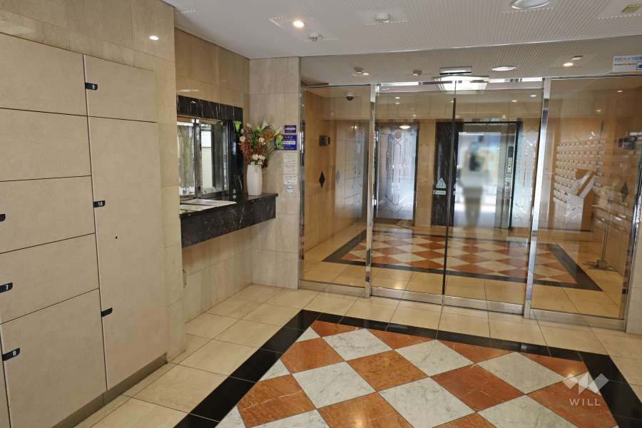 エントランス内