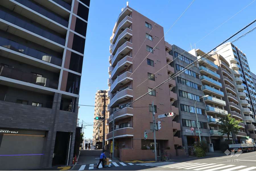 菱和パレス渋谷西の外観（南東側から）