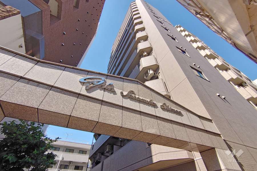 ガーラ笹塚駅前の外観（南西側から)