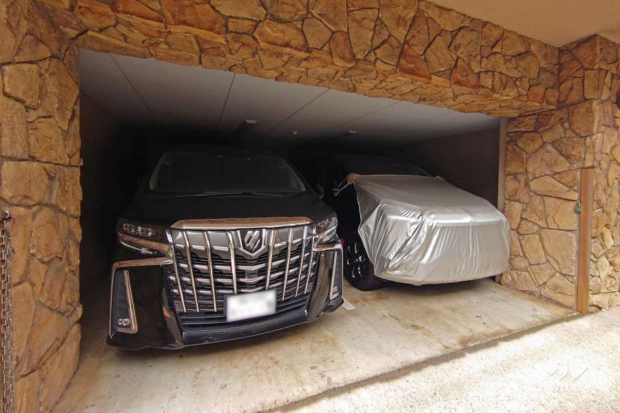 敷地内駐車場（屋内平面式）