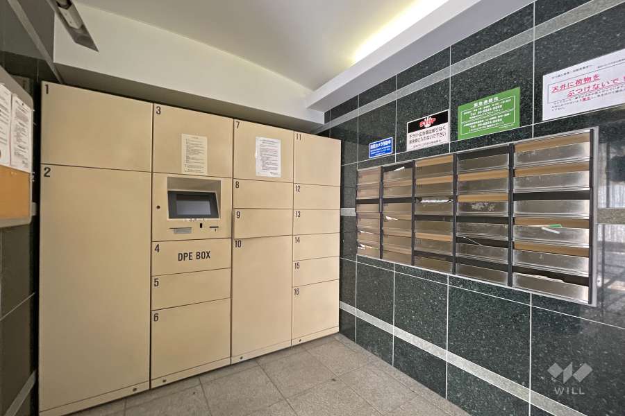 宅配ボックスと共用ポスト