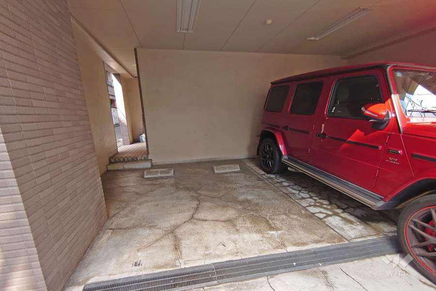 敷地内駐車場（屋内平面式）