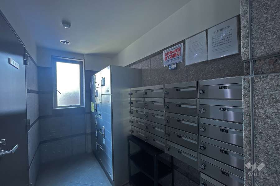 宅配ボックスと共用ポスト