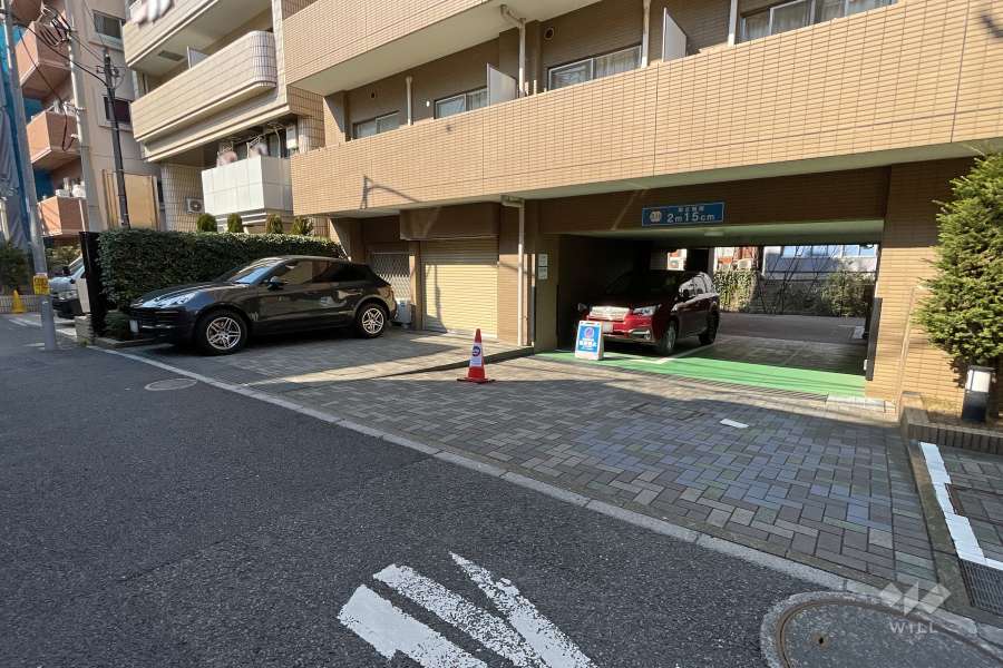 敷地内駐車場（屋外平面式）（屋内平面式）