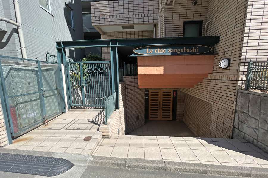 敷地の出入り口