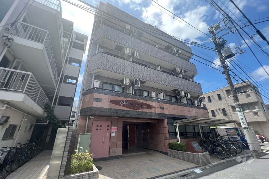 ガラシティ幡ヶ谷の外観（南東側から）