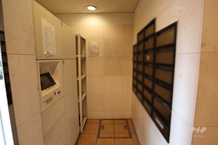 共用ポストと宅配ボックス