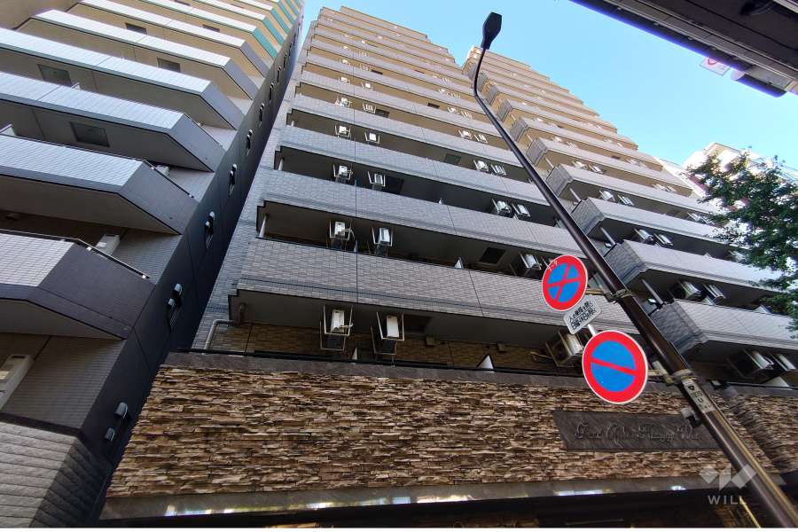 グランドガーラ幡ヶ谷ウエストの外観（南西側から）