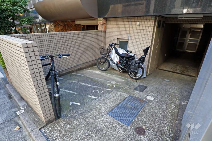駐輪場、バイク置場