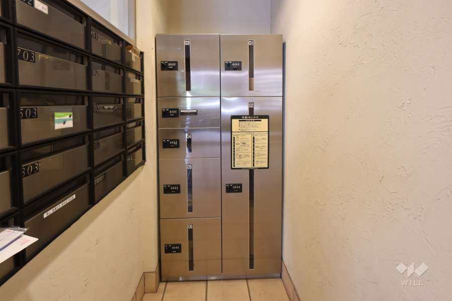 宅配ボックスと共用ポスト