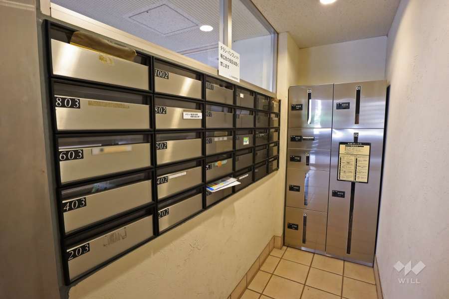 宅配ボックスと共用ポスト