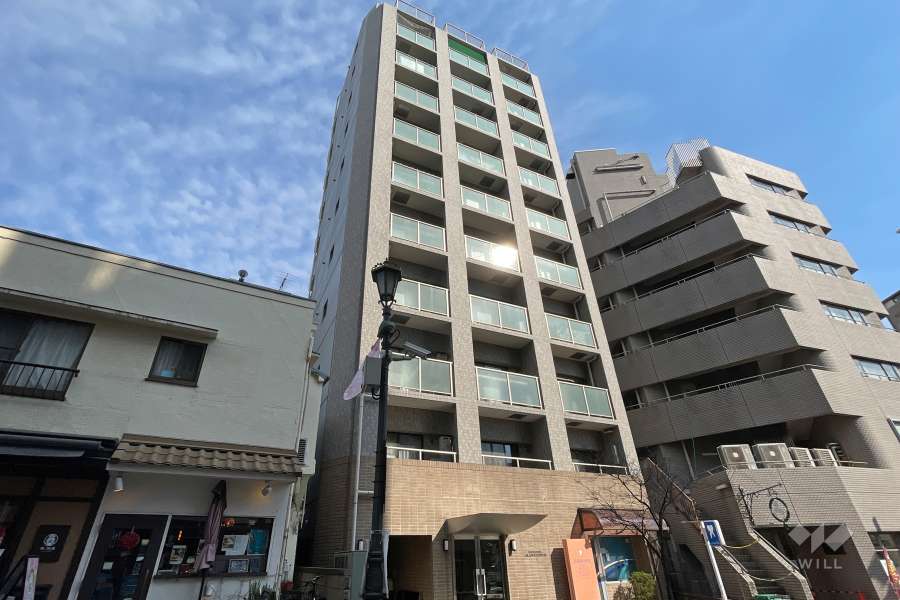 東急ドエル・グラフィオ広尾の外観（北西側から）