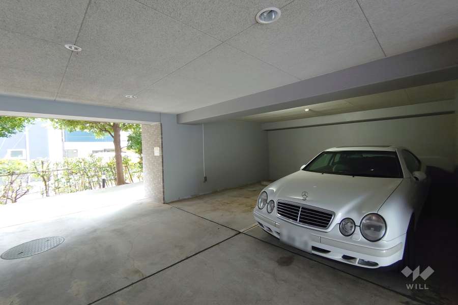 敷地内駐車場（屋内平面式）