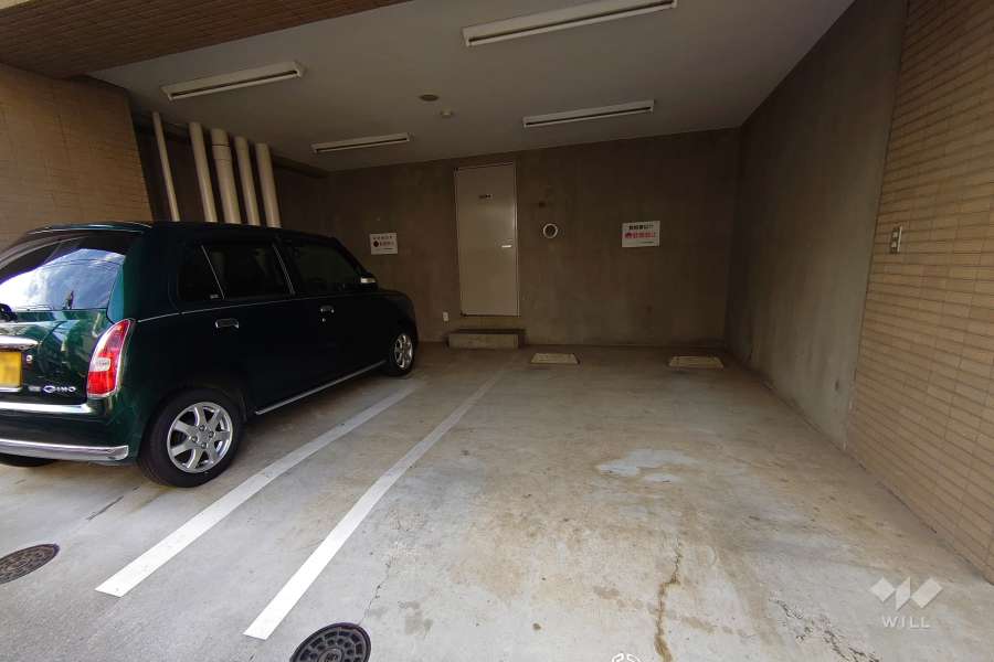 敷地内駐車場（屋内平面式）