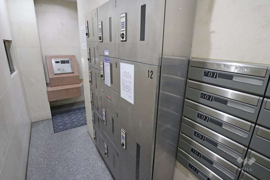 宅配ボックスと共用ポスト