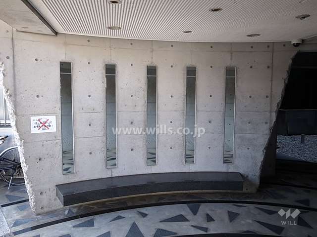 エントランスホール