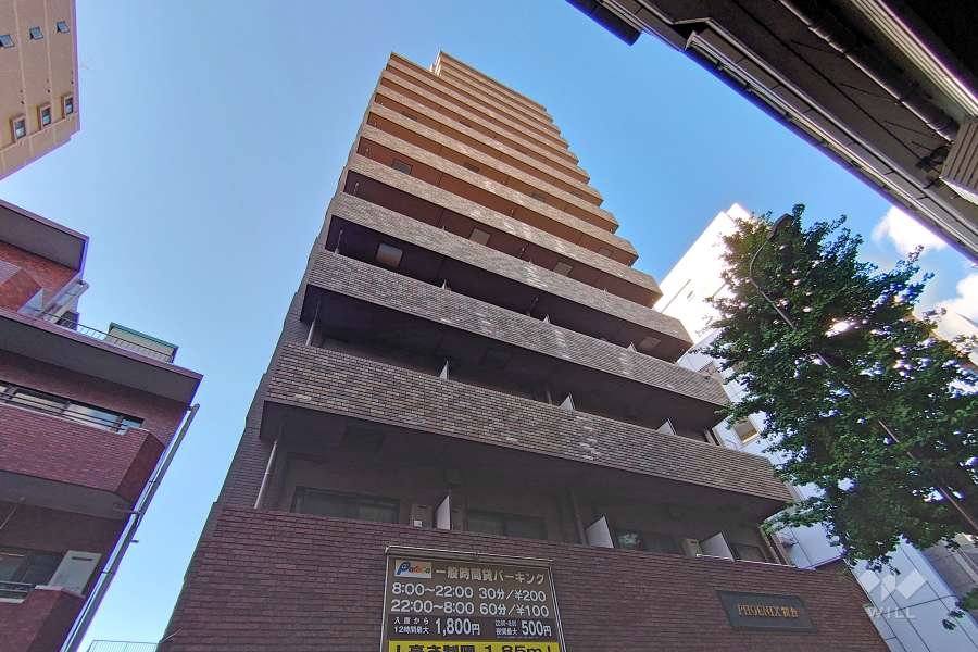 トーシンフェニックス初台の外観（南側から）