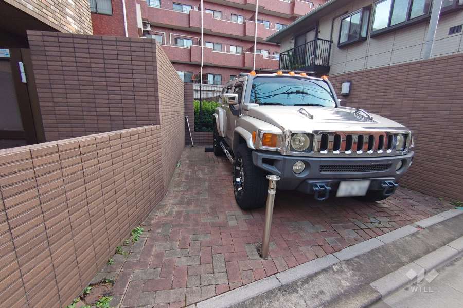 敷地内駐車場（屋外平面式）