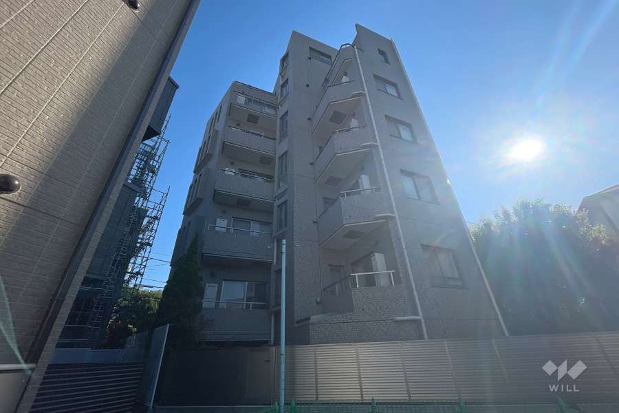 ビット代々木上原ラティスの外観（南西側から）