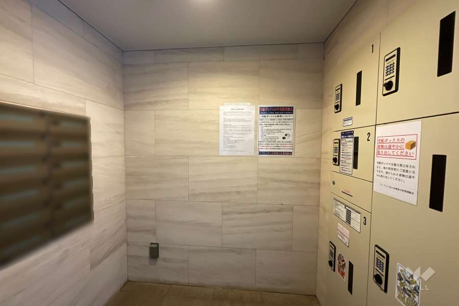 共用ポストと宅配ボックス