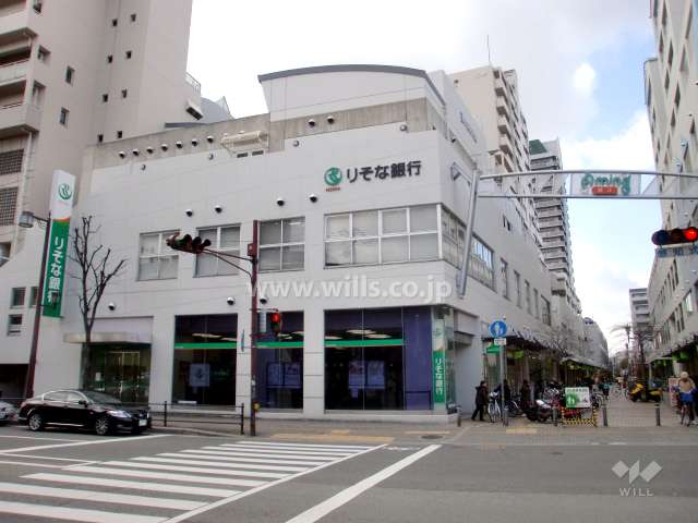 1階には店舗が入っています。