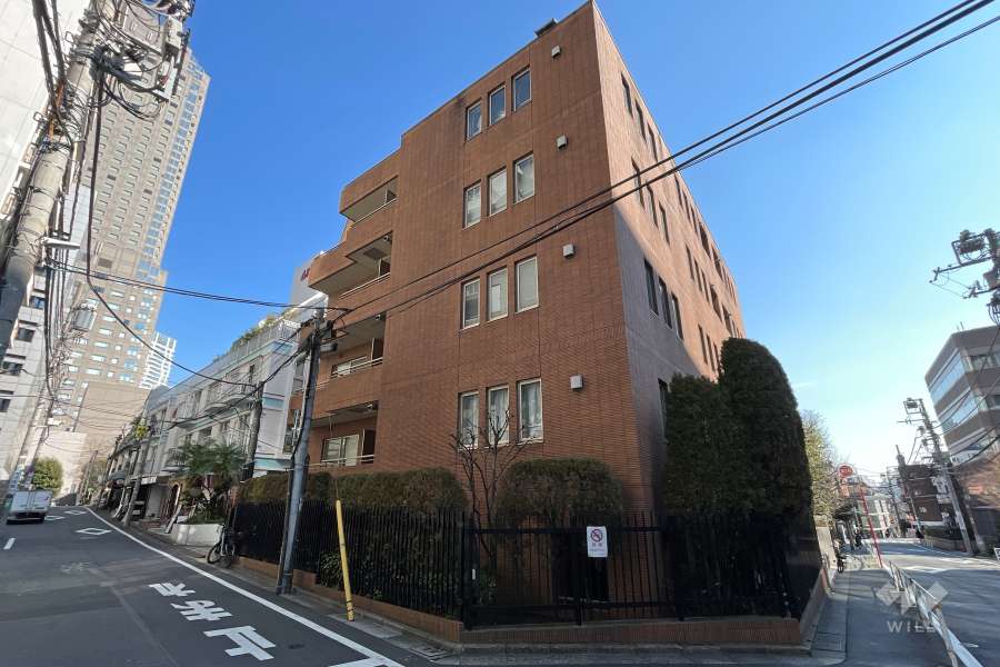 マンションの外観（西側から）