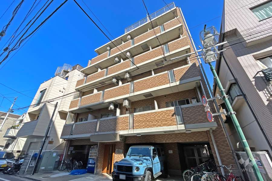 プレール代々木公園の外観（南東側から）